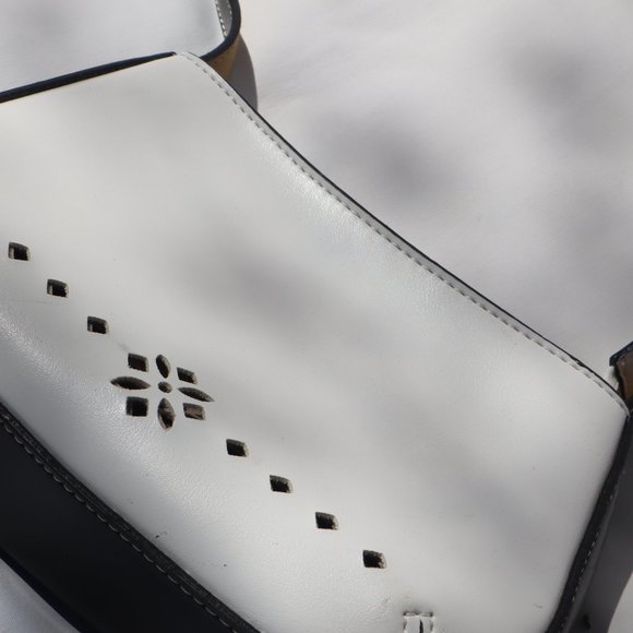 Vintage white mini Shoulder bag - Picture 2 of 5